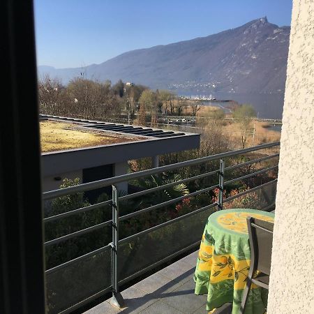 Petit Studio Dans Villa Bord De Lac 艾克斯莱班 外观 照片