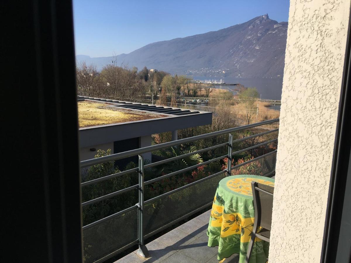 Petit Studio Dans Villa Bord De Lac 艾克斯莱班 外观 照片